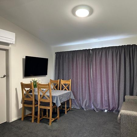 Willowbank Motel Kaikoura Bagian luar foto
